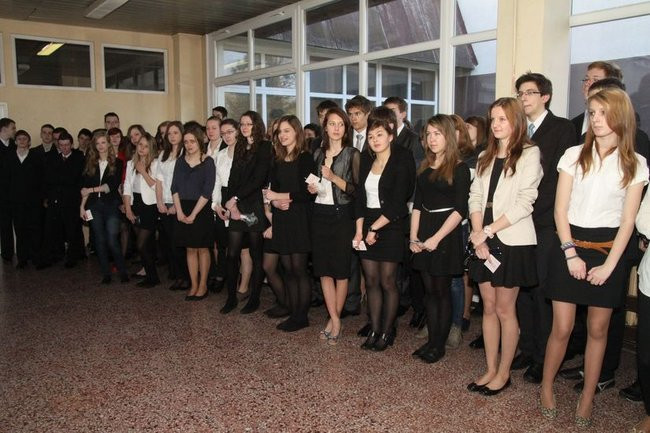 Gimnazjaliści rozpoczęli egzaminy (zdjęcia)