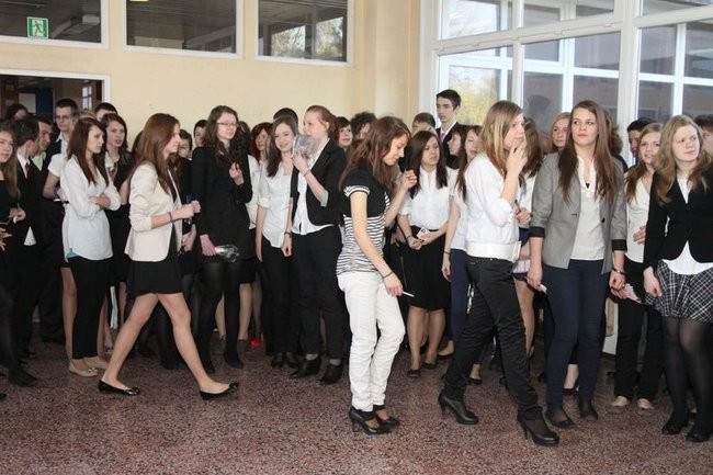 Gimnazjaliści rozpoczęli egzaminy (zdjęcia)