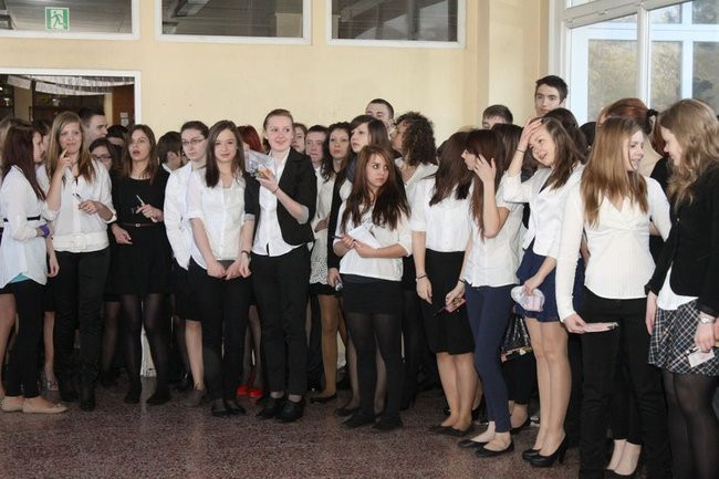 Gimnazjaliści rozpoczęli egzaminy (zdjęcia)