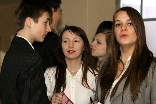 Gimnazjaliści rozpoczęli egzaminy (zdjęcia)