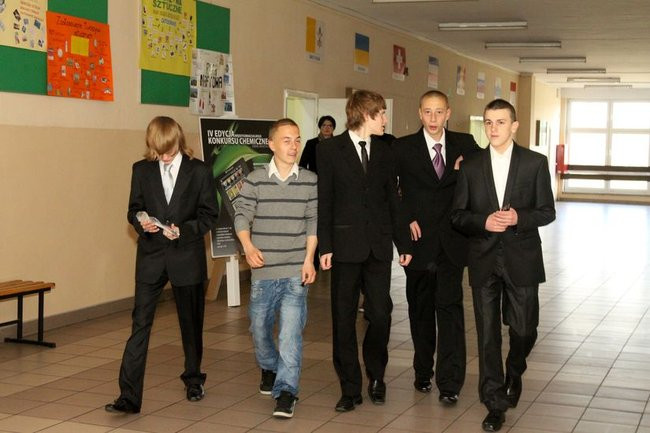 Gimnazjaliści rozpoczęli egzaminy (zdjęcia)