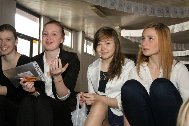 Gimnazjaliści rozpoczęli egzaminy (zdjęcia)