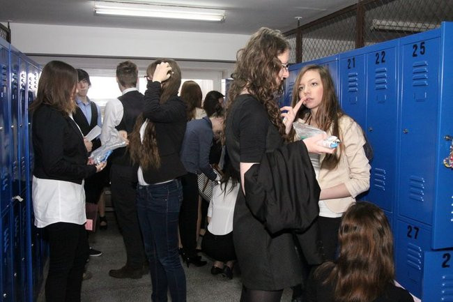 Gimnazjaliści rozpoczęli egzaminy (zdjęcia)