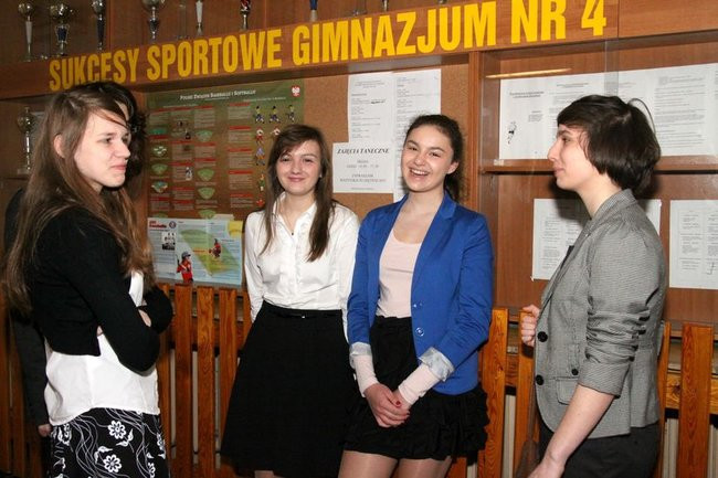 Gimnazjaliści rozpoczęli egzaminy (zdjęcia)