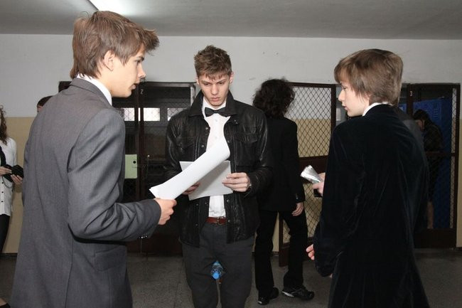 Gimnazjaliści rozpoczęli egzaminy (zdjęcia)