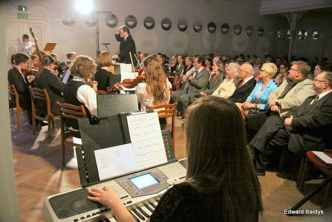 Koncert Jubileuszowy Stowarzyszenia Przyjaciół PSM w Lesznie