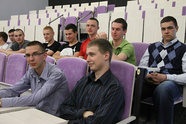 Uczniowie kolejówki czekają na maturę (zdjęcia)