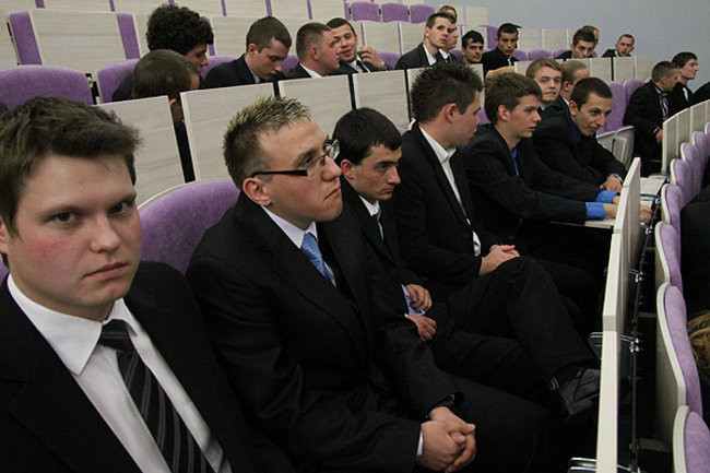 Uczniowie kolejówki czekają na maturę (zdjęcia)