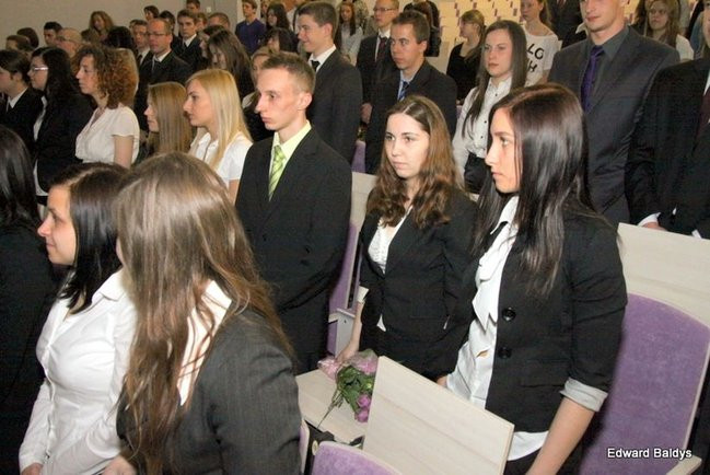 Uroczyste zakończenie nauki absolwentów IV LO