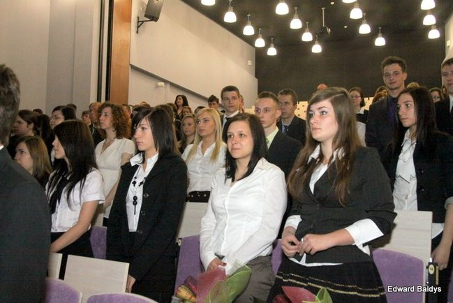 Uroczyste zakończenie nauki absolwentów IV LO