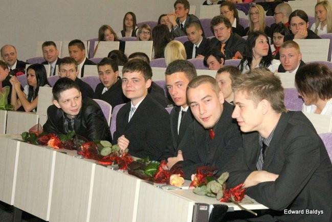 Uroczyste zakończenie nauki absolwentów IV LO