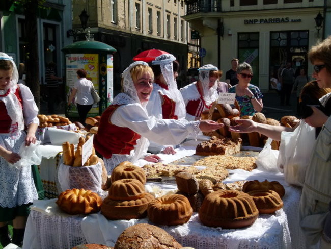 Starówka po szlifowaniu (zdjęcia, film)
