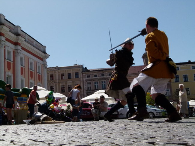 Starówka po szlifowaniu (zdjęcia, film)