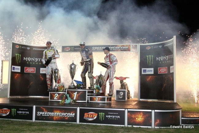 Pozostał niesmak (zdjęcia)