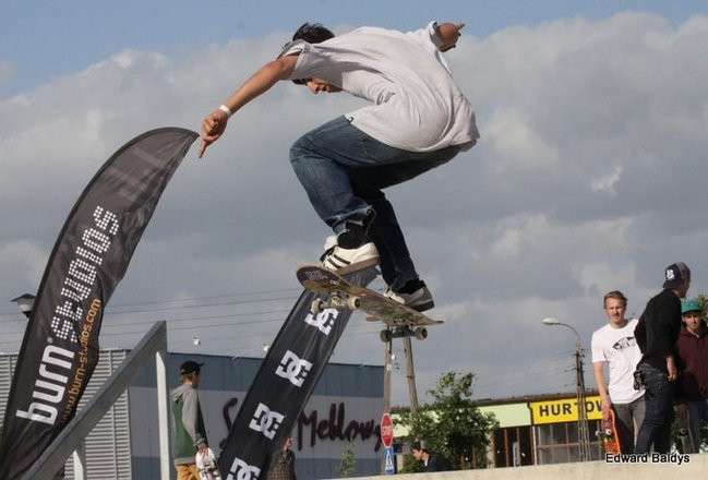 Na ziemi i w powietrzu (zdjęcia i filmy)