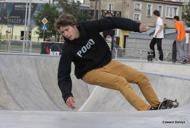 Na ziemi i w powietrzu (zdjęcia i filmy)