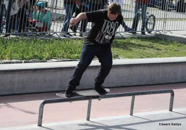 Na ziemi i w powietrzu (zdjęcia i filmy)