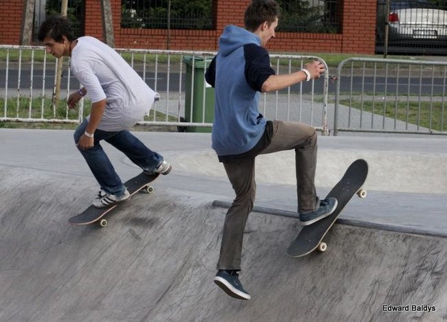 Na ziemi i w powietrzu (zdjęcia i filmy)