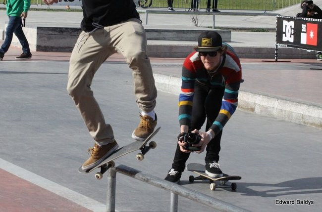 Na ziemi i w powietrzu (zdjęcia i filmy)