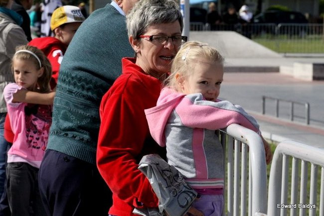 Na ziemi i w powietrzu (zdjęcia i filmy)