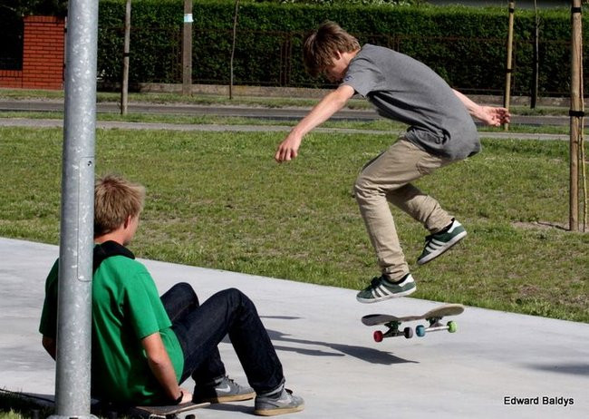 Na ziemi i w powietrzu (zdjęcia i filmy)