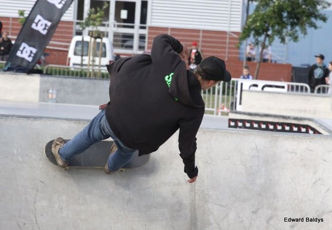 Na ziemi i w powietrzu (zdjęcia i filmy)