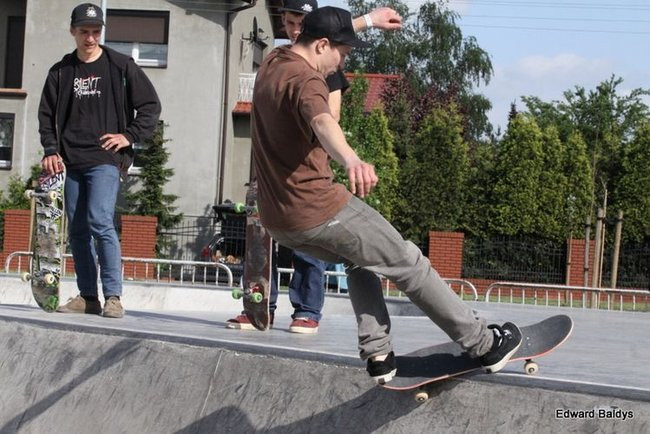 Na ziemi i w powietrzu (zdjęcia i filmy)