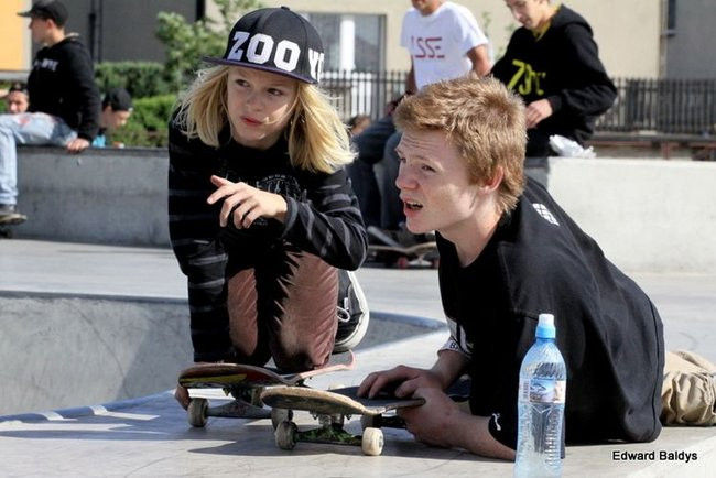 Na ziemi i w powietrzu (zdjęcia i filmy)