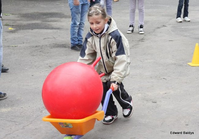 Jubileuszowy festyn SP nr 2 (zdjęcia)