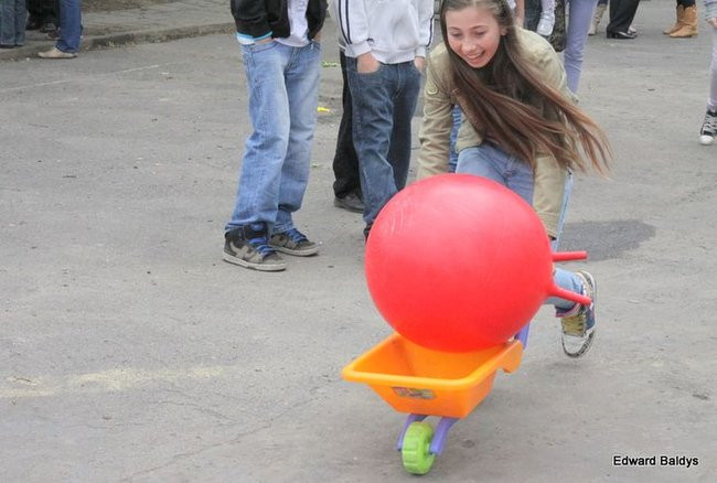 Jubileuszowy festyn SP nr 2 (zdjęcia)