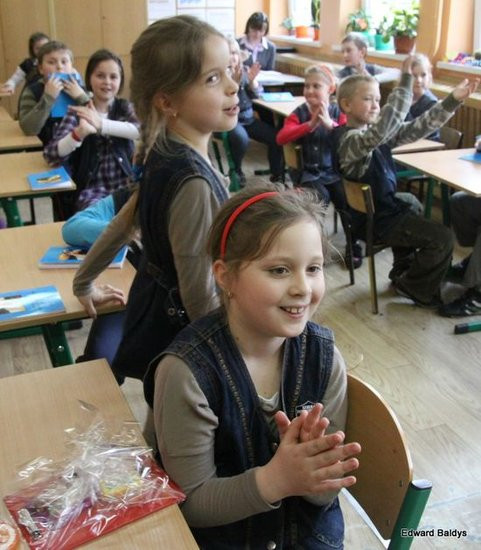 Uczniowie z Włoszakowic mają lekcje gry w szachy  (zdjęcia)