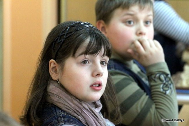 Uczniowie z Włoszakowic mają lekcje gry w szachy  (zdjęcia)