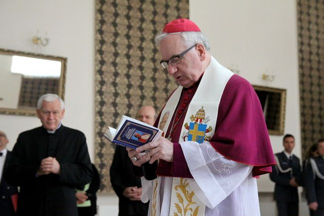 Bierzmowanie więźniów