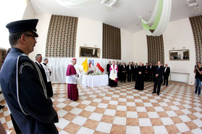 Bierzmowanie więźniów