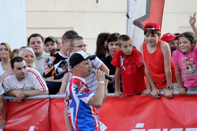 Latające show w Lesznie (zdjęcia)