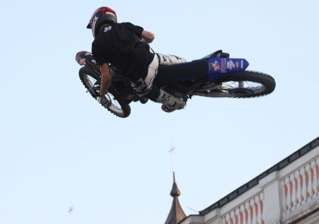 Latające show w Lesznie (zdjęcia)