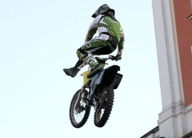 Latające show w Lesznie (zdjęcia)