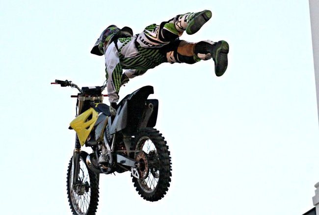 Latające show w Lesznie (zdjęcia)