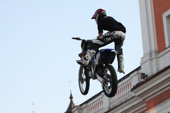 Latające show w Lesznie (zdjęcia)