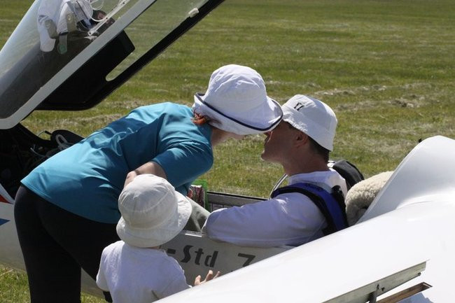 Szybują nad Lesznem (zdjęcia)