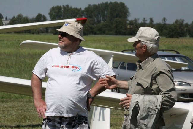 Szybują nad Lesznem (zdjęcia)