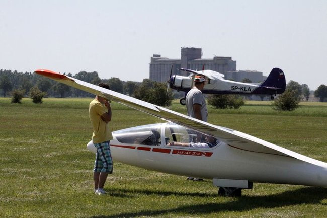 Szybują nad Lesznem (zdjęcia)