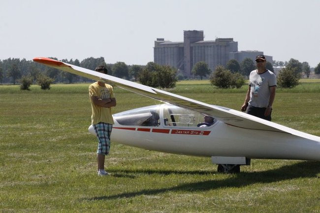Szybują nad Lesznem (zdjęcia)