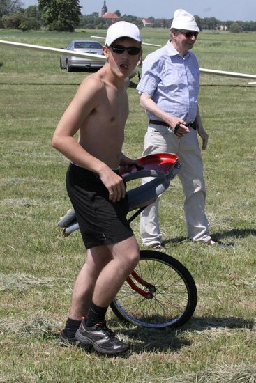 Szybują nad Lesznem (zdjęcia)