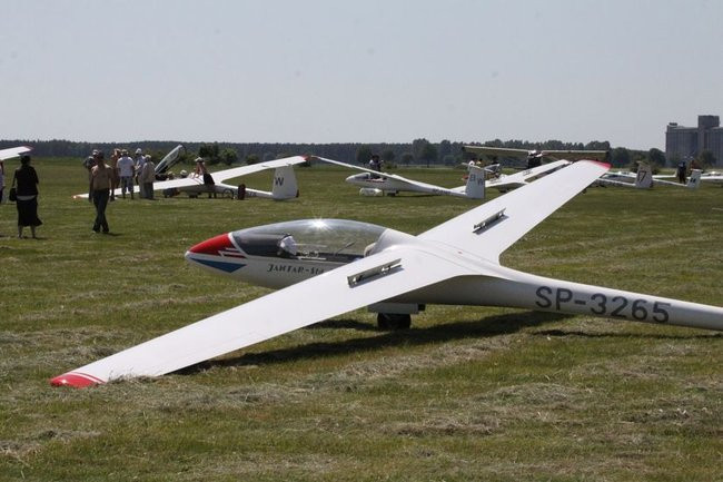 Szybują nad Lesznem (zdjęcia)