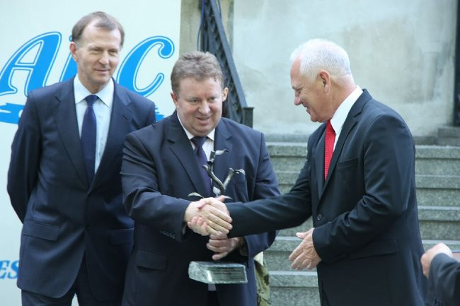 Spotkanie 100 największych (dużo zdjęć, film)