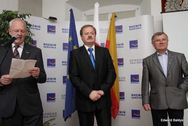 Kapitan Wrona ma klucz do bram Leszna (zdjęcia)