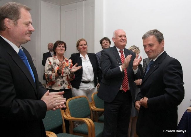 Kapitan Wrona ma klucz do bram Leszna (zdjęcia)