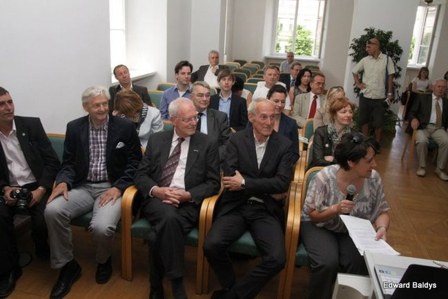 Kapitan Wrona ma klucz do bram Leszna (zdjęcia)