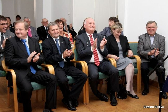 Kapitan Wrona ma klucz do bram Leszna (zdjęcia)